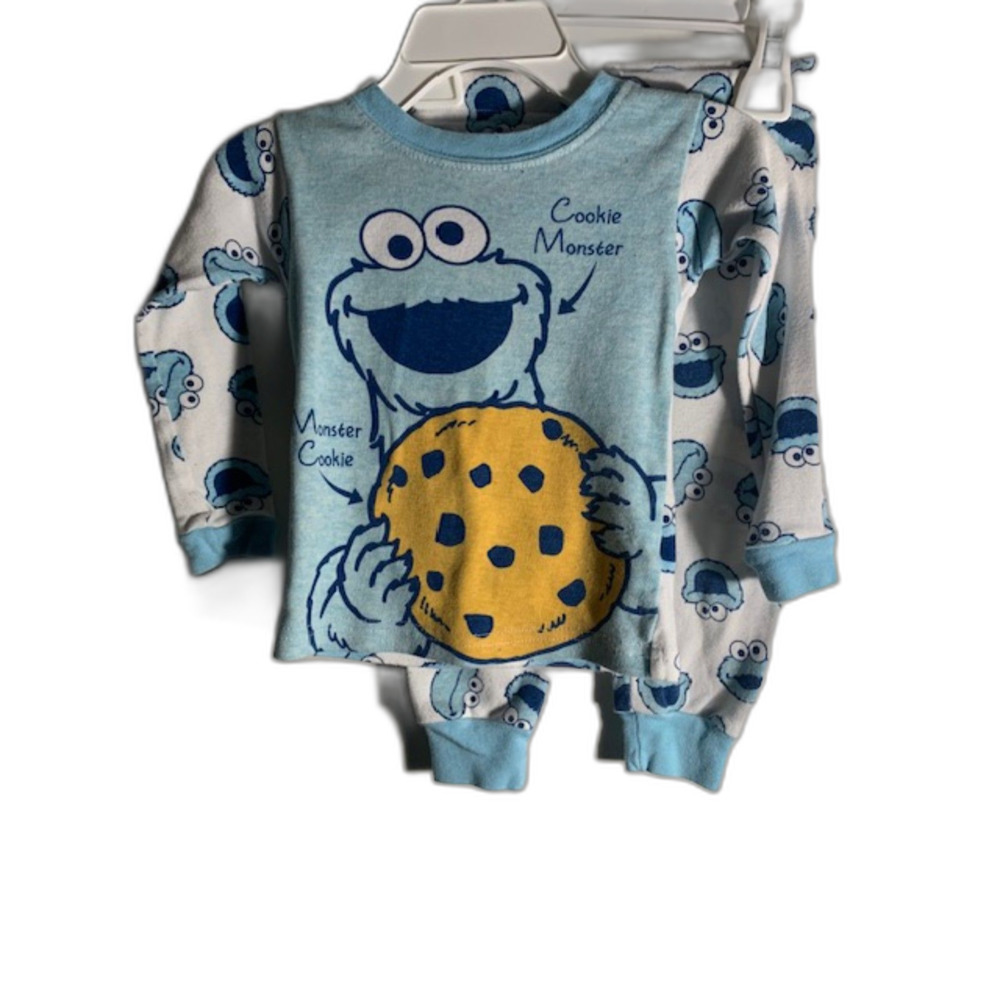 BUNDLE 2 Long Sleeve Pajamas Sets 18M 24M